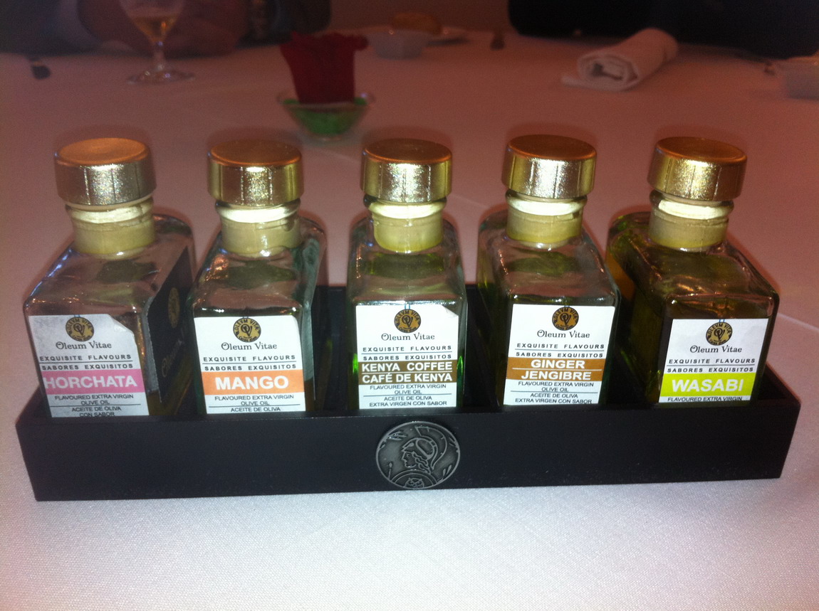 Alejandro del Toro bandeja de aceites